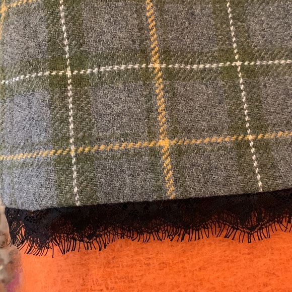 BANANA REPUBLIC woman’s wool top. Size L - Picture 3 of 5